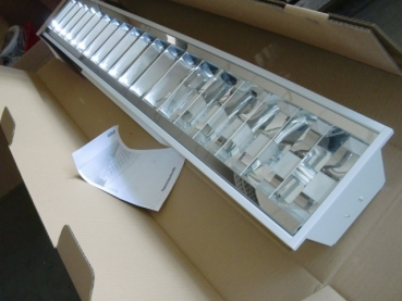 RSED 1/36 IND. Einbauleuchte 1x T8T/26 36W VVG BAP-Raster